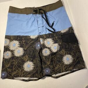 B. Split Men’s Small Swim Trunks Stretch Board Shorts Gray Blue Flowers Pockets